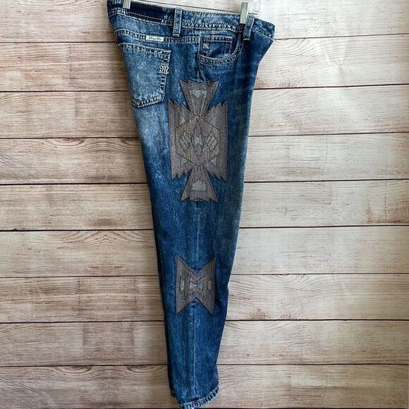 MISS ME AZTEC EMBROIDERED ANKLE JEANS - Picture 9 of 14